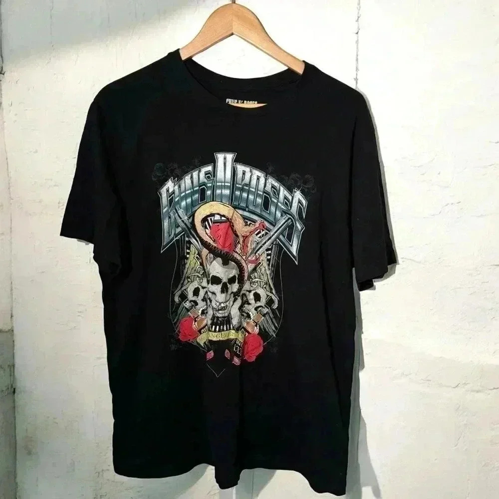 Guns n roses graphic tee shirt  L
